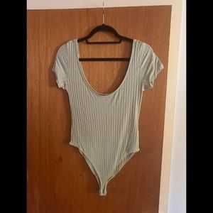 Short-sleeve ribbed bodysuit